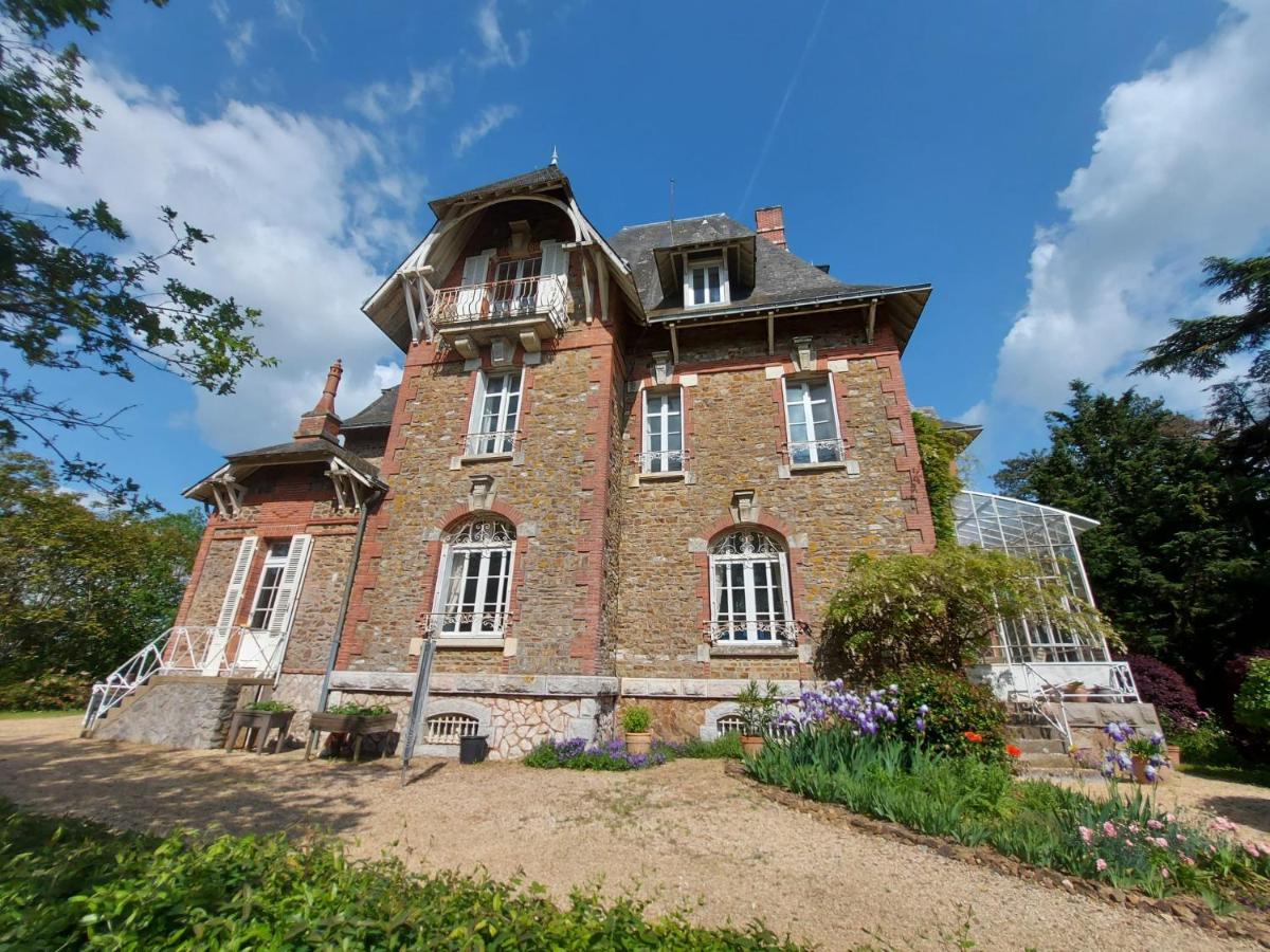 Le Manoir Des Rochers Bouere Kültér fotó