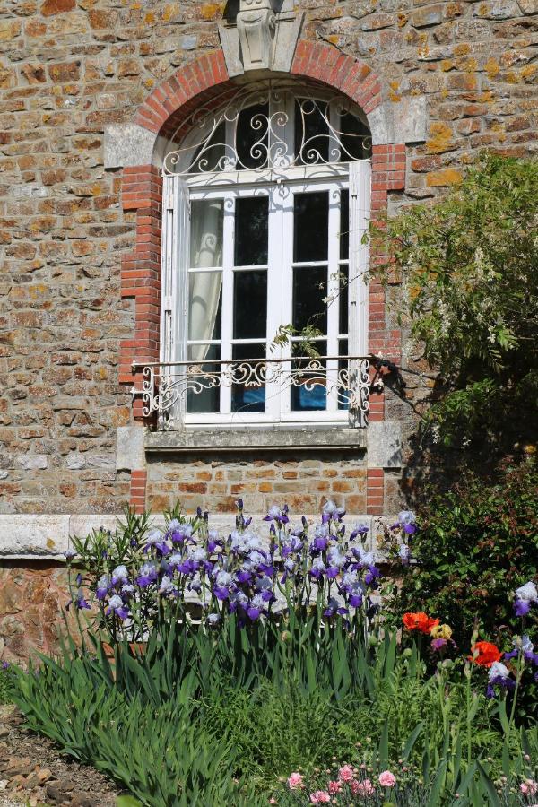 Le Manoir Des Rochers Bouere Kültér fotó