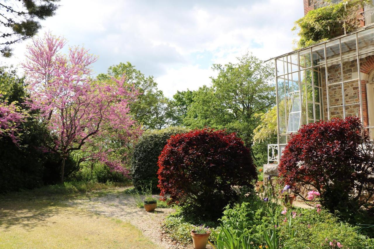 Le Manoir Des Rochers Bouere Kültér fotó